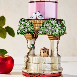 NWT LIMITED RELEASE SNOW WHITE WISHING WELL CANDLE HOLDER